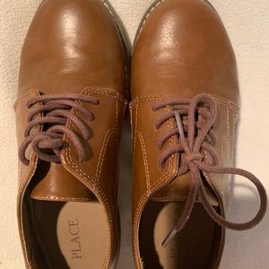 Boys dress shoes size 4